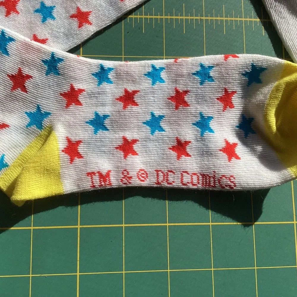 NWOT DC Comics Wonder Woman Star Knee High Socks Cosplay Superhero Cartoon Gifts